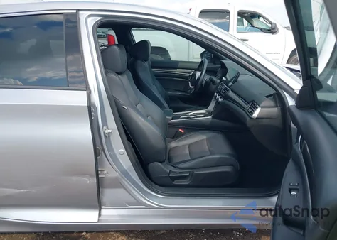 2018 Honda Accord Sport 2.0T из США, поврежденный, VIN 1HGCV2F39JA009689